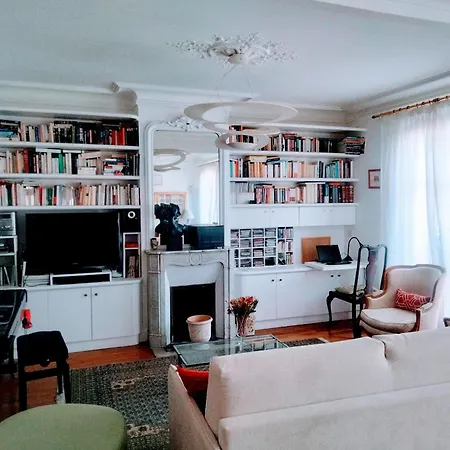 Apartment Batignolles Chic 75 M2 Paris