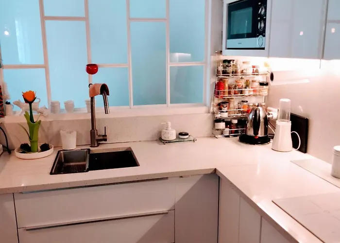 아파트 Batignolles Chic 75 M2 *