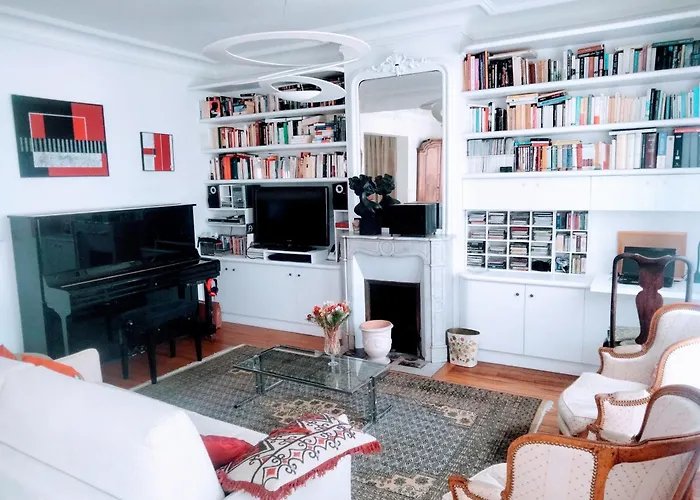 Batignolles Chic 75 M2 아파트