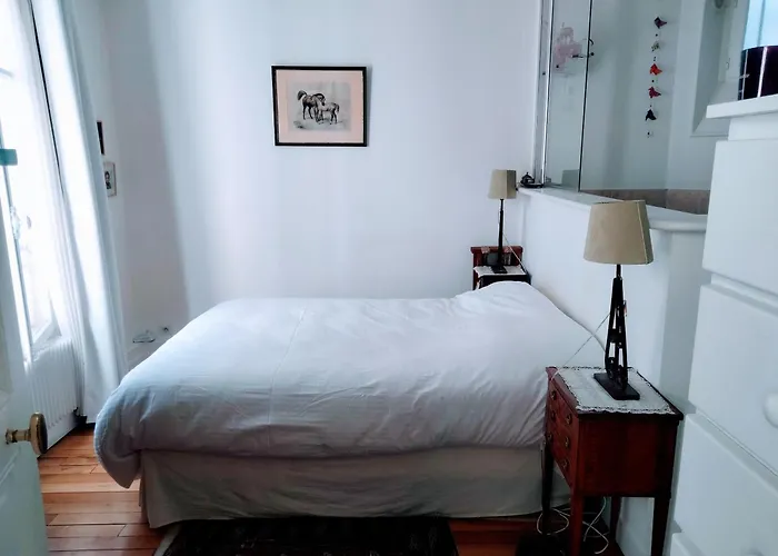 아파트 Batignolles Chic 75 M2 파리